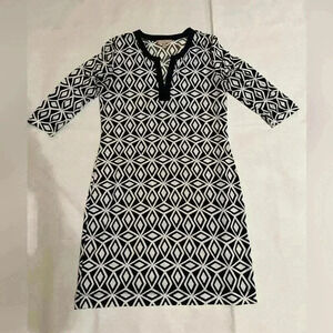 Banana Republic black & white Three-quarter sleeve shift dress size S